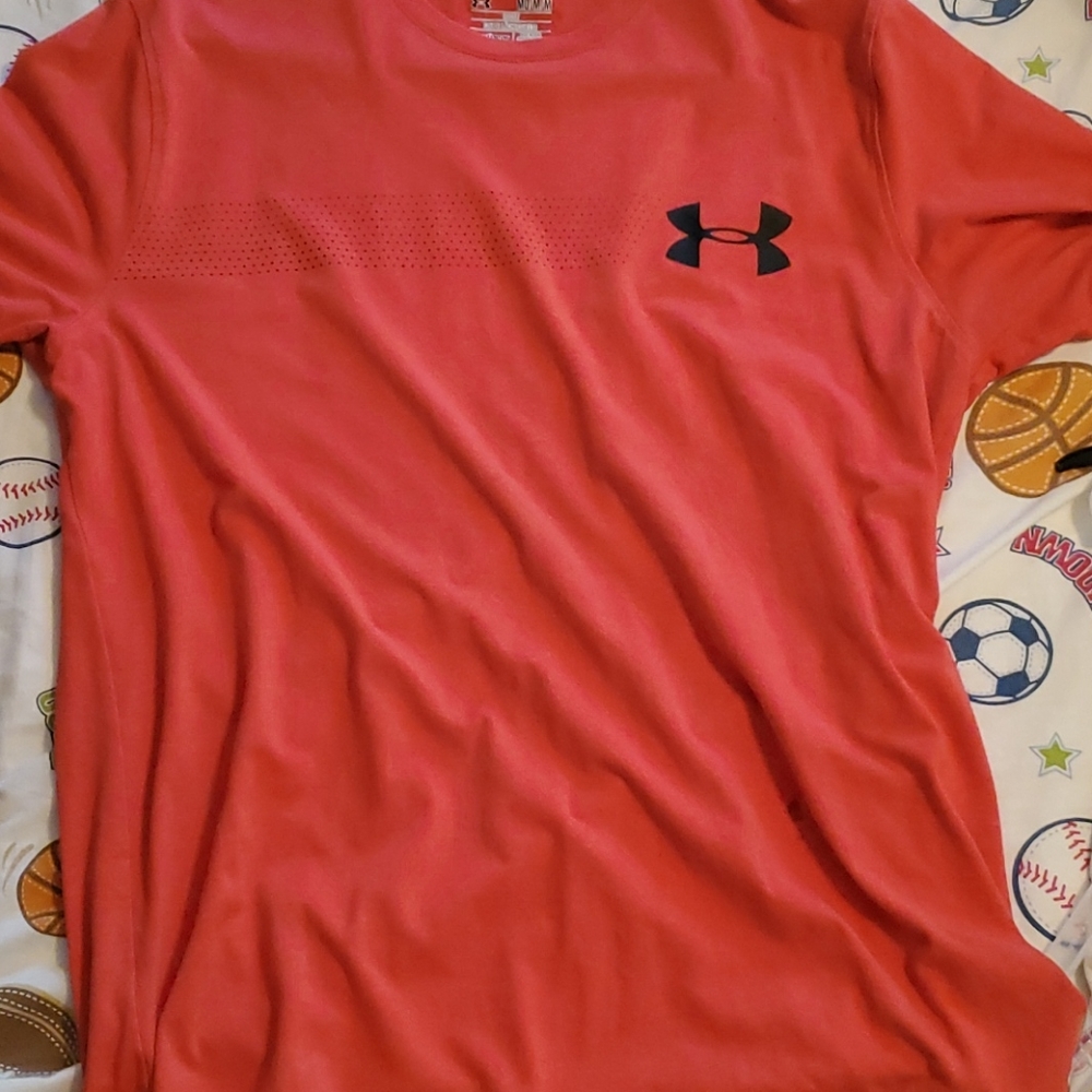 Under Armor t shirt red